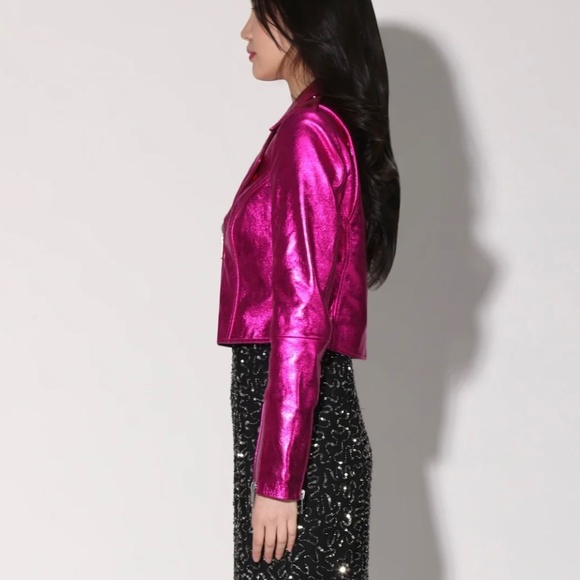 WALTER BAKER 💕🔥Genuine Leather Jenny Jacket in Fuchsia Metallic Crop Moto Fit - Picture 3 of 16